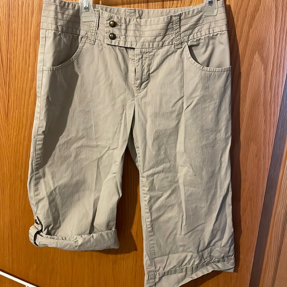 Women’s capris